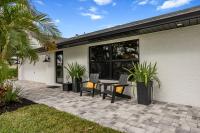 Near Beach 3BR with King Suite, Pool and BBQ - B&B Bonita Springs