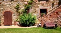 Agriturismo Podere Caggiolo - Swimming Pool & Air Conditioning - B&B Marciano