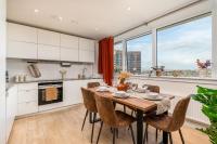 Luxe Apartment with Views, Gym, Game room & Cinema - B&B Londra