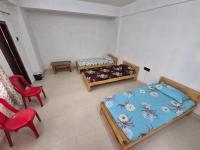 Dreibettzimmer mit eigenem Bad