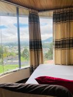 Familienzimmer mit Bergblick