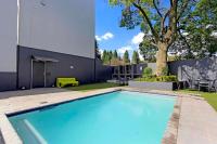The Bolton - 300m to Rosebank Mall - B&B Johannesburgo
