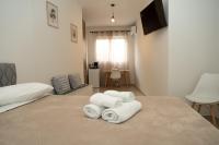 Anesis Airport Rooms 408 - Bed and Breakfast Koropí