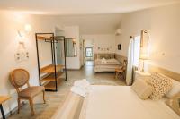 Suite with Mountain View