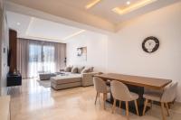 Apartment mit 3 Schlafzimmern und Balkon