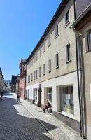 Casa Antic Große Moderne 75qm Wohnung Direkt im Zentrum WLAN Ist Kostenlos 1-6 Personen - Bed and Breakfast Saalfeld/Saale