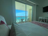 Camera Matrimoniale Deluxe con Balcone e Vista Mare