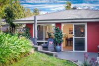 Milton Village Retreat - secluded comfort - B&B Milton