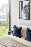 Victoria Tower Luxury High Rise City Stay - B&B Adelaide