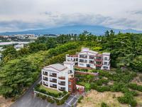 Four Season Pension - B&B Seogwipo