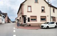 Private room #1 with King Size, ground floor, AC, only 2min to RAB - B&B Ramstein-Miesenbach