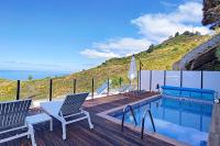 Villa Jasmin by Atlantic Holiday - B&B Caniço