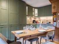 Le Cristal MT10 - Central Apartment - Close to ski lift - FreeParking & Pool - Chambres d'hôtes Chamonix-Mont-Blanc