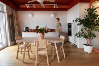 Japandi red apartment in new building - Chambres d’hôtes Kiev