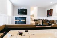 Newly Renovated! Beautiful home with game room. - Chambres d'hôtes Kansas City