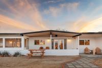 The Moondance By The Cohost Company - B&B Joshua Tree