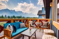 Spectacular 3BR Mountain Views with Hot Tub and Gym - Ferienwohnung Canmore