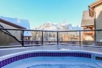 2BR Modern Luxe Condo with Hot Tub and Views - B&B Canmore
