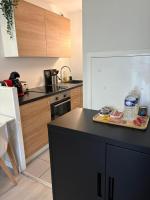 CosyHome - T1 calme - CDG 15 min - Paris 20 min - Parking gratuit - Chambres d'hôtes Aulnay-sous-Bois
