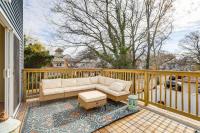 Walk to Keansburg Beach! Family Home w/ Pool - Chambres d'hôtes Keansburg