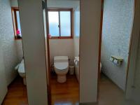 Kleine Tweepersoonskamer met 2 Aparte Bedden