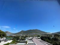Sunny Fresh Coastal Escape Spacious, Seaviews - B&B Hout Bay
