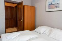 Vino Étterem és Panzió - B&B Izsák