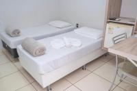 Chambre Double ou Lits Jumeaux avec Salle de Bains Privative