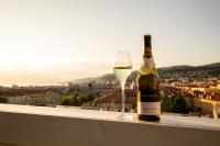 Skybar Trieste - Bay View, Private Balcony, Free Garage - Chambres d’hôtes Trieste