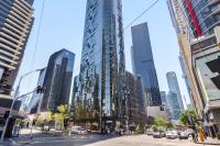 Southbank Apt with Pool and Sauna - B&B Melbourne