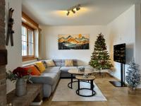 Apartment with Balcony & Mountain View - B&B Küblis