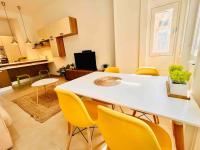 Sunny house by the sea - B&B Gżira
