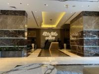 What a view - very close to DMCC metro station - B&B Dubai