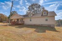 Pets Welcome! Spacious Boligee Home w/ Yard - B&B Boligee