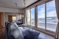 Ito Orange Beach Villa - Ocean View & Private Onsen - Bed and Breakfast Ito