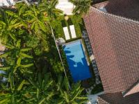 Villa Louna Maiya Canggu - B&B Canggu