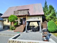 Comfortable holiday home with a garden, Kolobrzeg - B&B Kołobrzeg