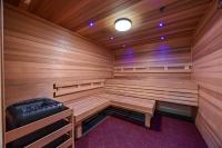 1BR Mountain View with Balcony, Pool & Free Parking - B&B Honolulu