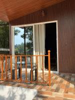 Suite mit Kingsize-Bett und Balkon