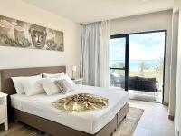 One-Bedroom Apartment - Oceanfront