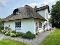 Deichgut gemütliches Reetdachhaus nahe St Peter-Ording - B&B Osterhever