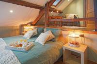 Zimmer mit Kingsize-Bett