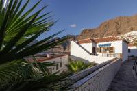 Lovely Ocean View Los Gigantes-AGNES Apartments - B&B Santa Cruz de Tenerife
