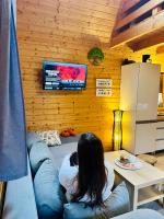 Dolina Bella - ogrzewany domek z balią, sauną i kominkiem w sercu Kaszub - B&B Gołubie