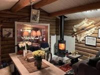 Timber Cabin With Wood-Fired Hot Tub In Trysil - Chambres d'hôtes Innbygda