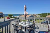 12216 - Beautiful Views of Cape Cod Bay Access to Private Beach Easy Access to P-Town - B&B Truro