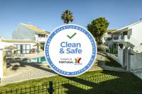 B20 - Sun and Pool Apartment - B&B Lagos