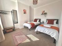 Stylish house Sleeps 4 close to M1 great for contractors - Ferienwohnung Eastwood