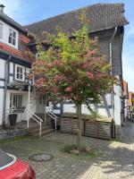 Ferienwohnung im Erdgeschoss mit Balkon und Parkplatz - B&B Wolfhagen