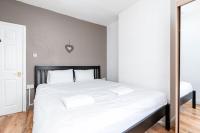 Convenient 2BR House with Great Transport Links - Ferienwohnung Chester